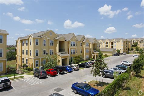 Club at stone oak - Stone Oak, San Antonio, TX apartment rent ranges. A share of 2% of apartments in Stone Oak, San Antonio, TX have the cheapest rents between $701-$1,000. Around 10% of rentals are in the most expensive price range of > $2,000. Around 52% of Stone Oak’s apartments have monthly rents between $1,001-$1,500. There are …